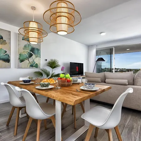 Σπίτι διακοπών Vivi Homes - Sonrisa Pool, Terrace, Golf & Εστεπόνα