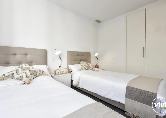 Dom wakacyjny Vivi Homes - Sonrisa Pool, Terrace, Golf & Estepona